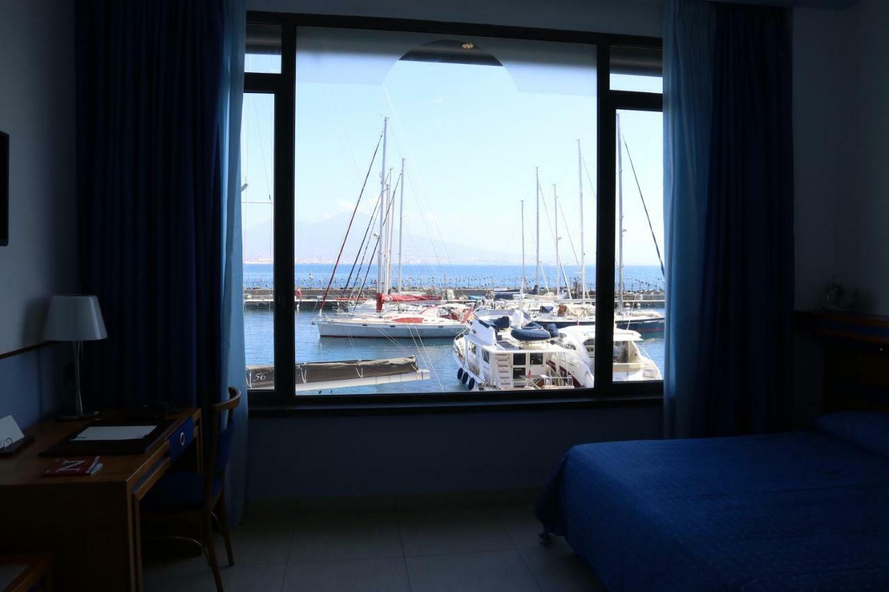 Hotel Transatlantico Neapel Exterior foto